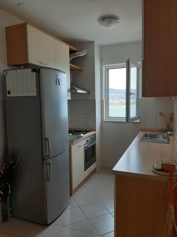 Apartment Jelena Trogir Bagian luar foto